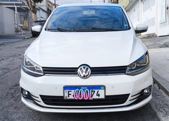 VOLKSWAGEN FOX 1.6 MSI HIGHLINE 16V FLEX 4P AUTOMATIZADO VOLKSWAGEN FOX 1.6 MSI HIGHLINE 16V FLEX 4P AUTOMATIZADO